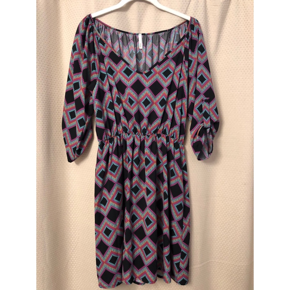 Geometric LS dress